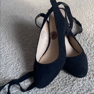Beautiful Black Wrap Nine West Heels